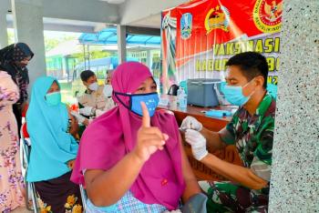 Perecepat Vaksinasi, Kodim Bojonegoro Gelar Serbuan Vaksinasi Tahap 2 di Dua Desa diwilayah Kepohbararu